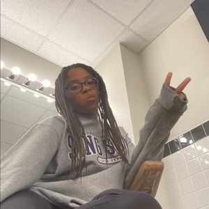 Meet your Posher, Hillary